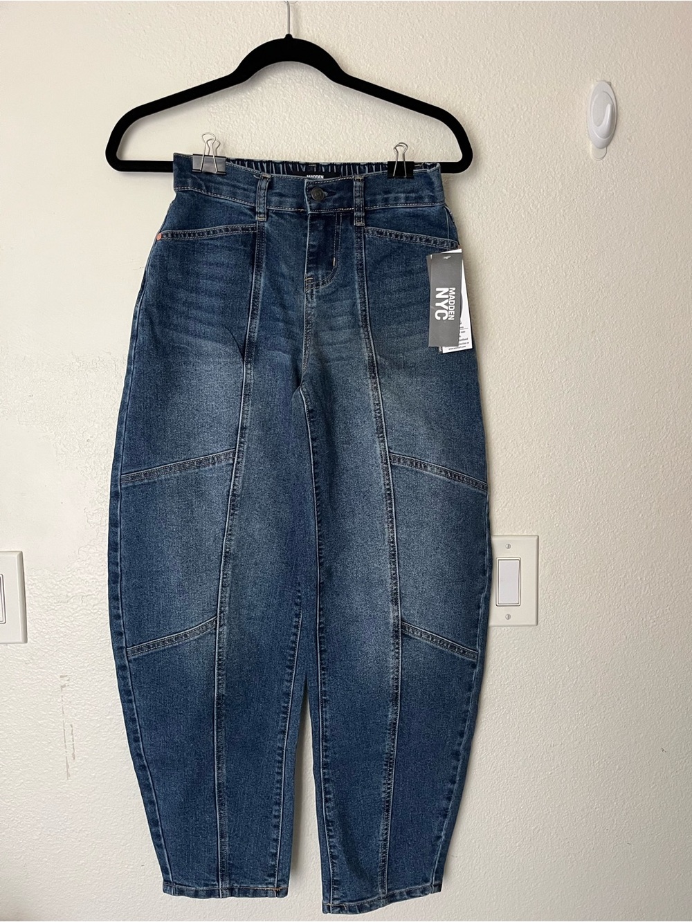 Women’s Boyfriend Jeans in Dark Blue Denim
